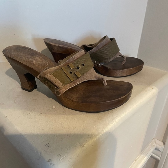2 pairs women’s shoes - Picture 1 of 10